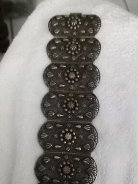 Vintage Wide Filigree Metal Bracelet in Dark Brass